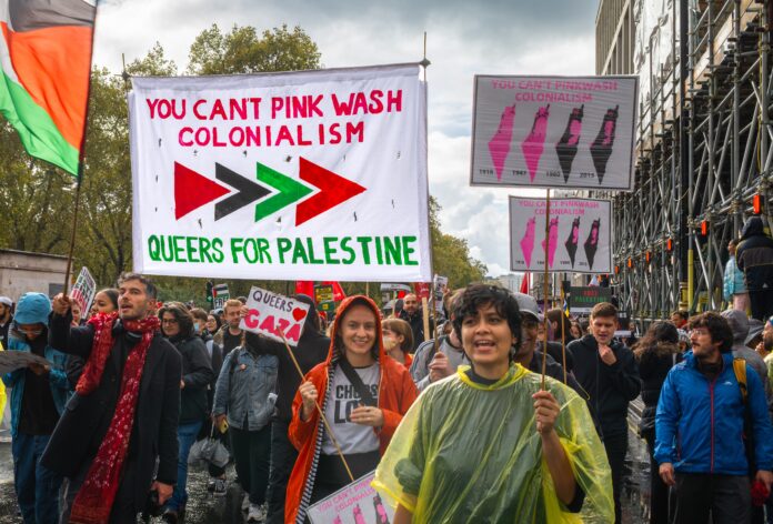 London,Uk,-,Oct,21,2023:,Gay,People,With,A